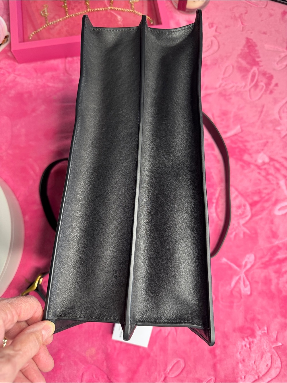 Kurt Geiger "The Sloane" large 3-way Black Tote NWT 13.5"L x 10.5"H x 5"D - Picture 15 of 17